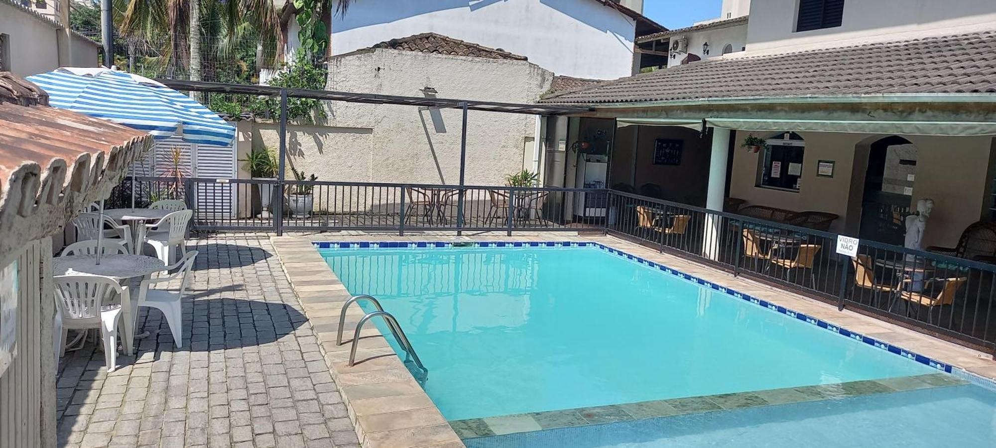 Pousada Parque Suites Estacionamento E Piscina Гуаружа Екстериор снимка