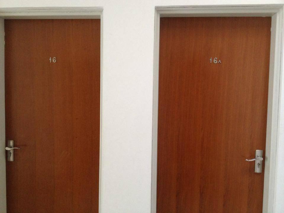 Pousada Parque Suites Estacionamento E Piscina Гуаружа Стая снимка