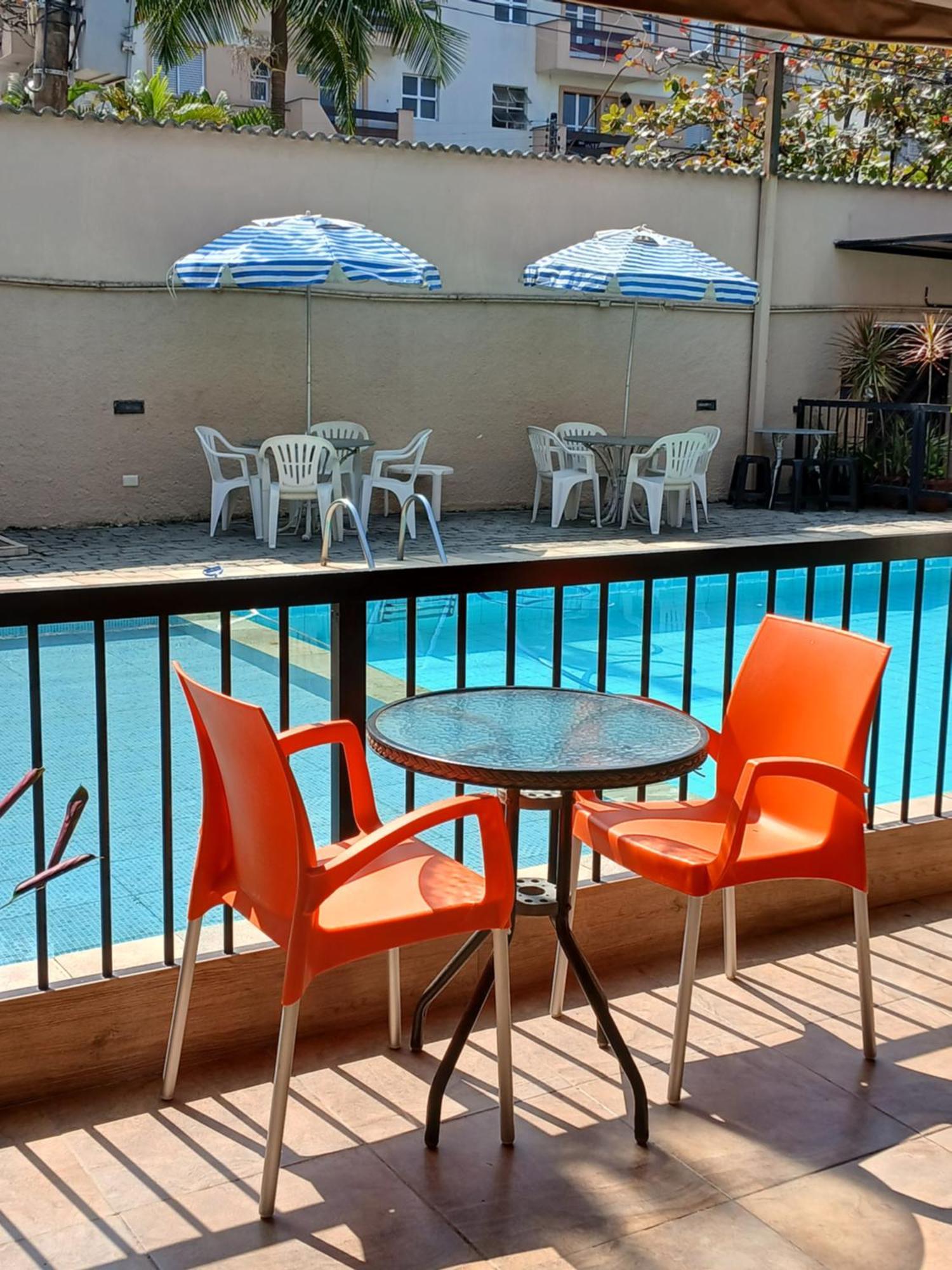 Pousada Parque Suites Estacionamento E Piscina Гуаружа Екстериор снимка