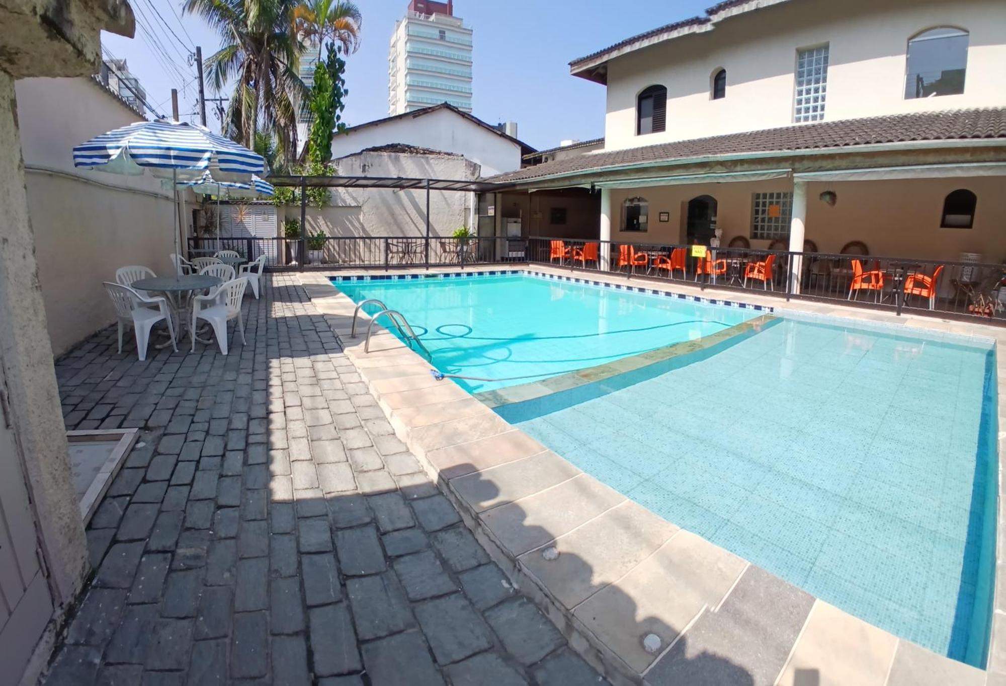 Pousada Parque Suites Estacionamento E Piscina Гуаружа Екстериор снимка